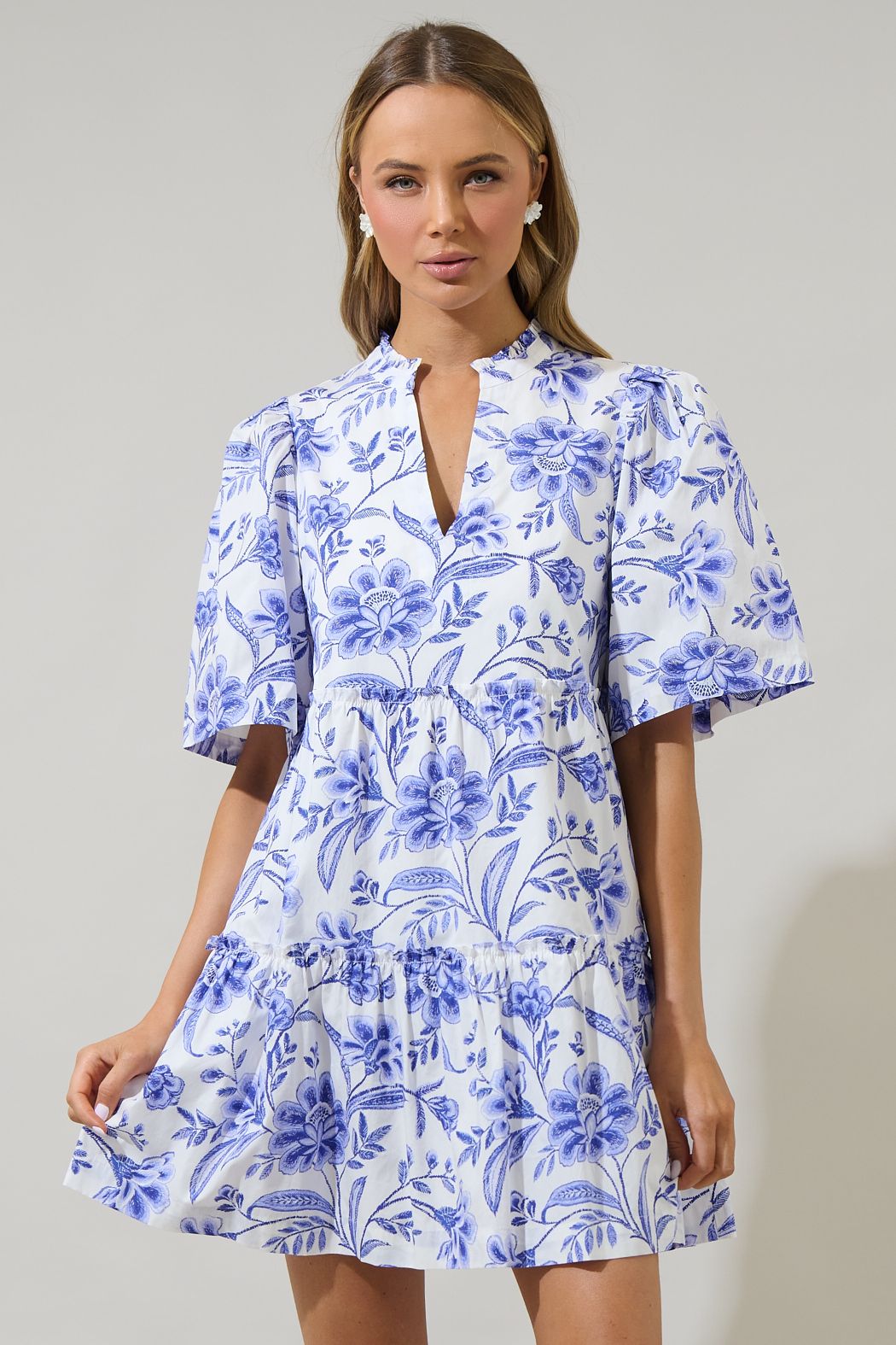 sachin and babi light blue dress Maeve Sleeveless Mini Shift Dress main image 0