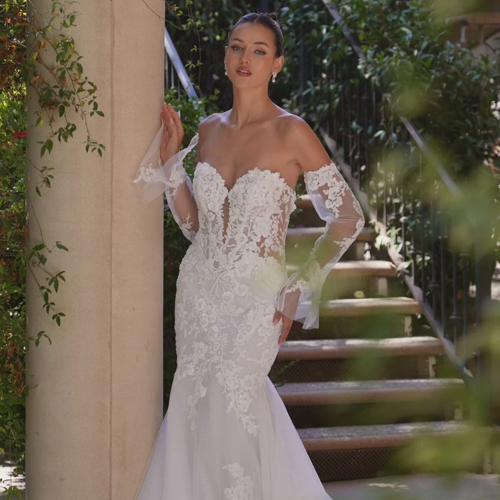 
                      
                        Load and play video in Gallery viewer, Juliete Strapless Lace Embroidered Wedding Gown
                      
                    