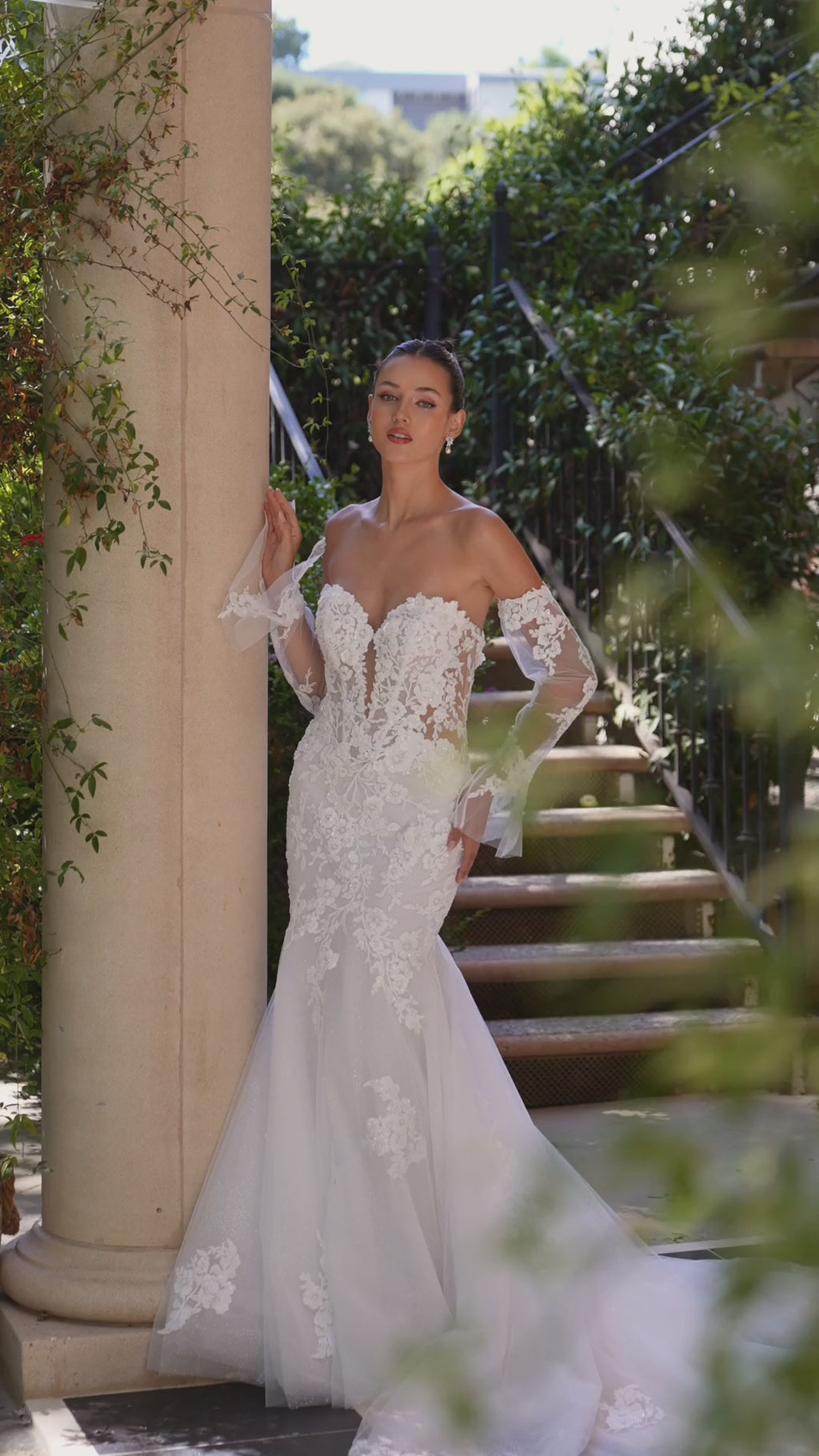 Juliete Strapless Lace Embroidered Wedding Gown
