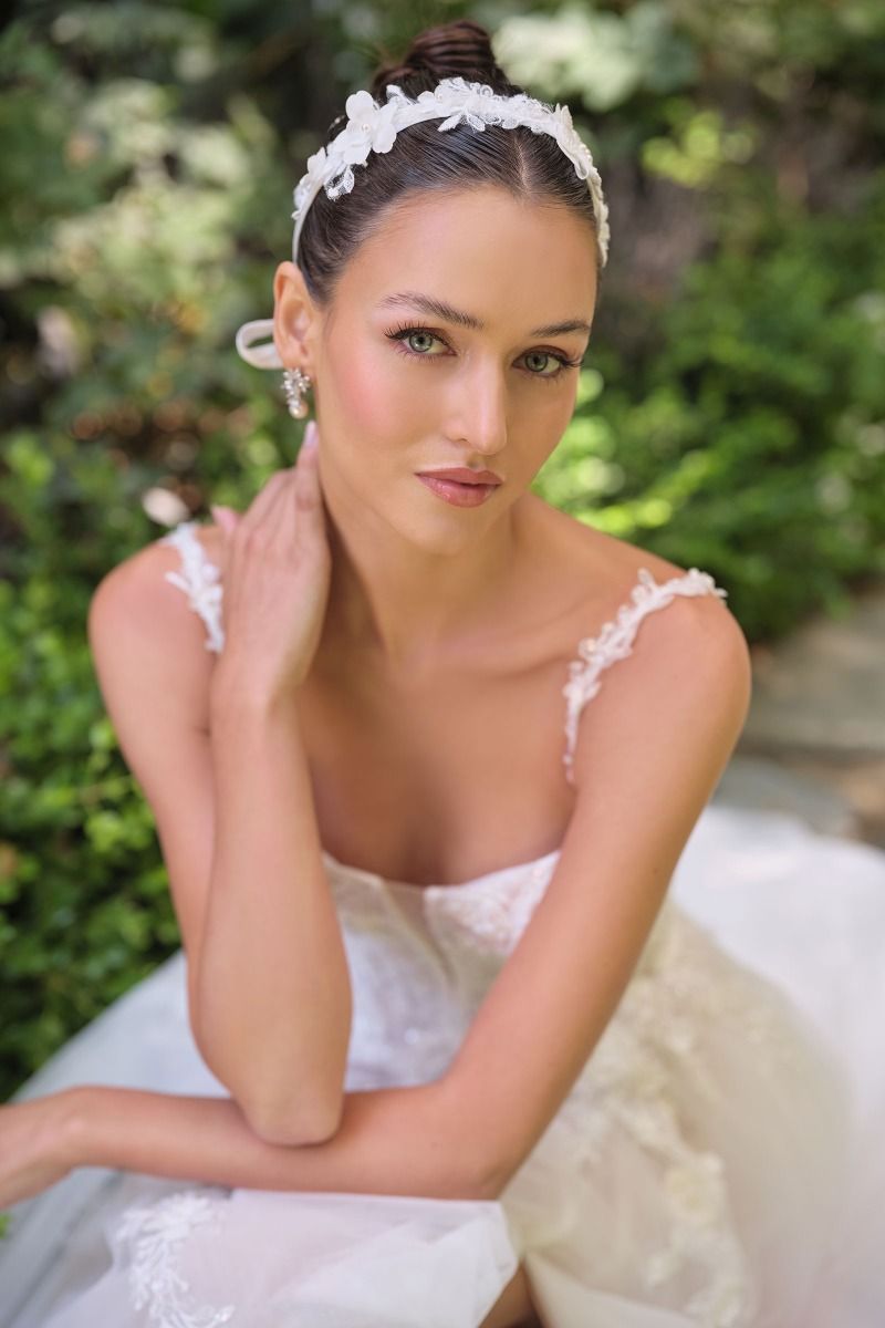 Nakai A-Line Floral Applique Wedding Gown