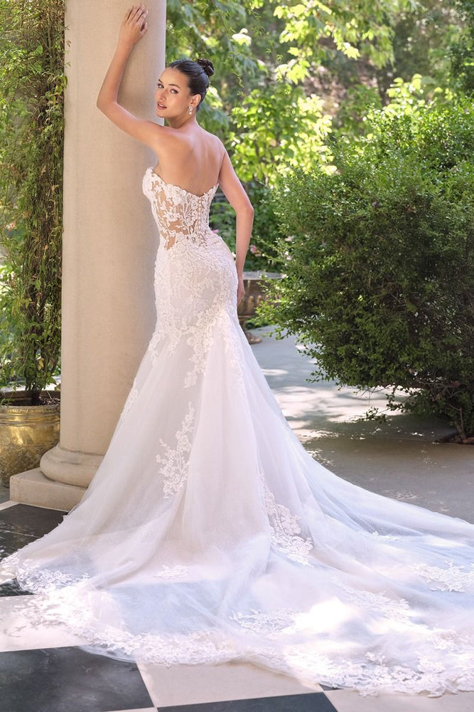 
                      
                        Juliete Strapless Lace Embroidered Wedding Gown
                      
                    