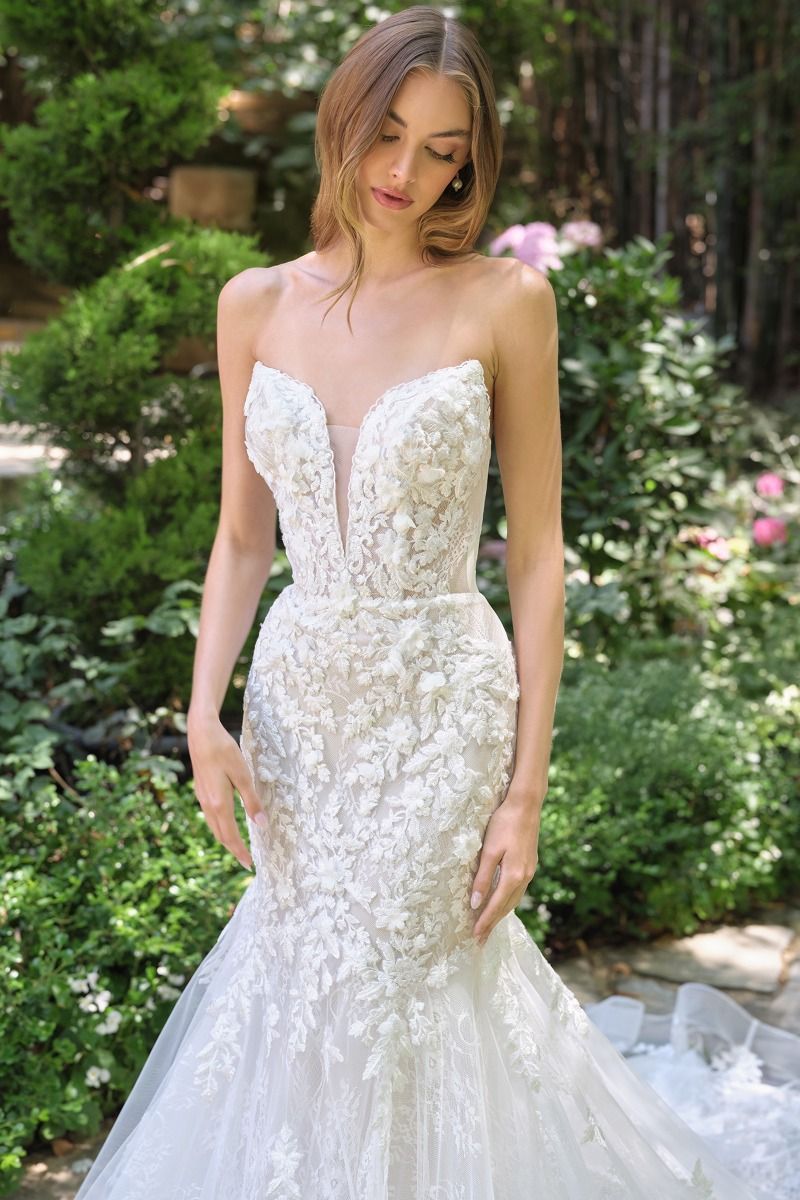Zoya Strapless Sweetheart Mermaid Wedding Gown