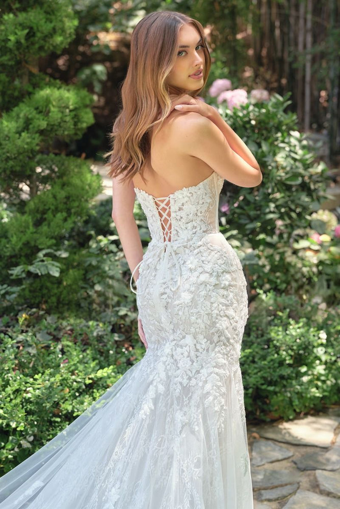
                      
                        Zoya Strapless Sweetheart Mermaid Wedding Gown
                      
                    